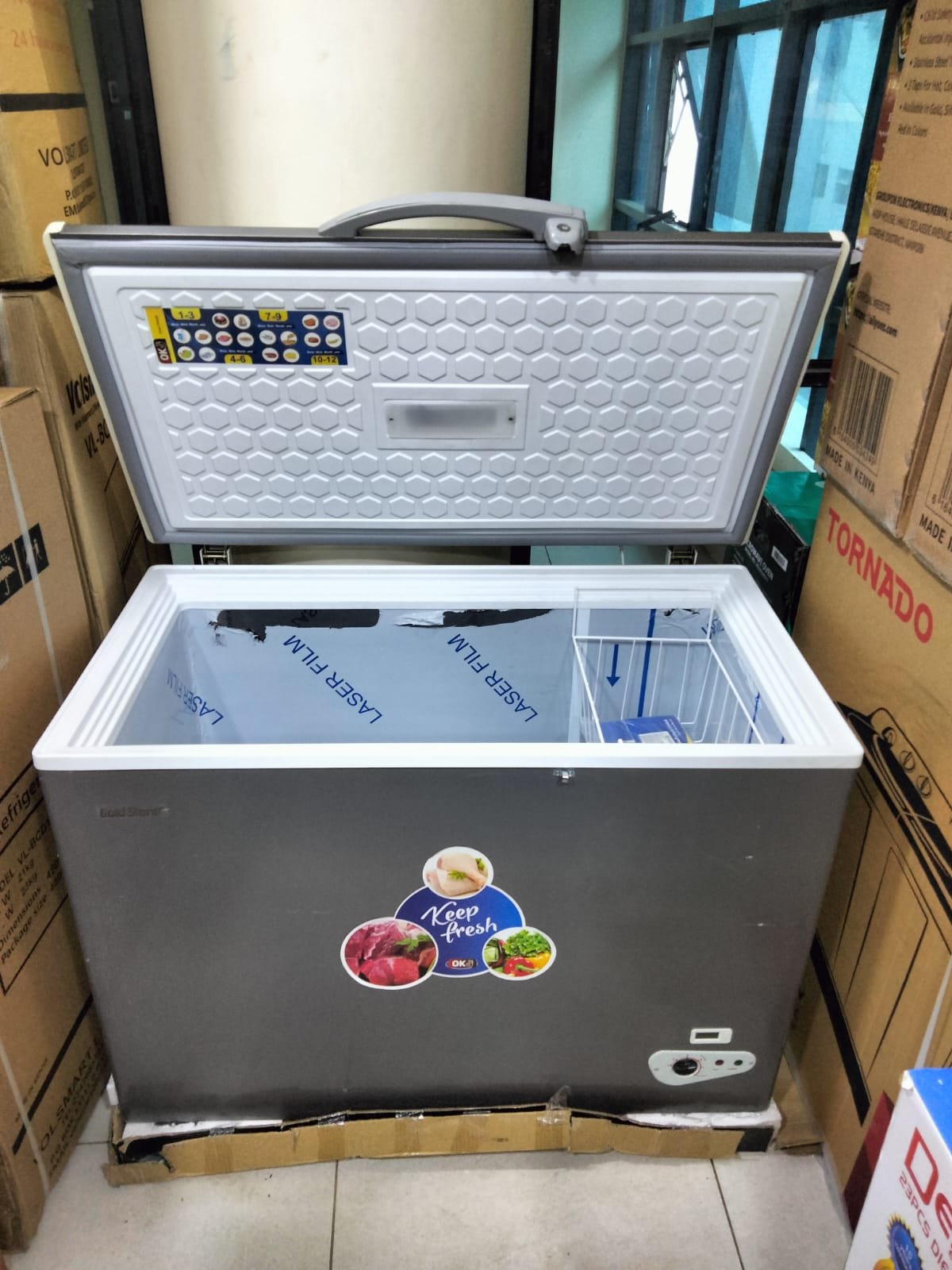 1000137846.jpg Goldstone 310 litres chest deep freezer - Image 1
