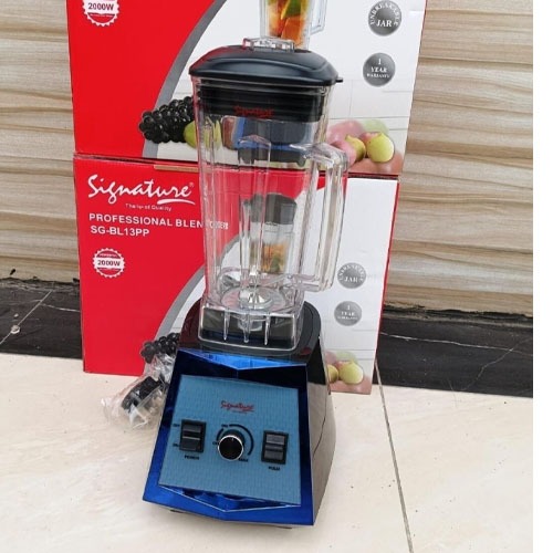 Signature-2L-Professional-Blende.jpg Signature 2L Professional Blender SG-BL13PP - Image 1